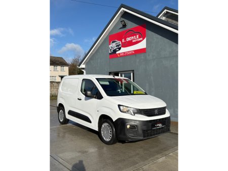 2019 Peugeot Partner PROFESSIONAL L1 B BLUEHDI €9,500 thumbnail