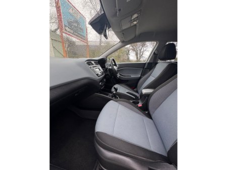 2016 Hyundai i20 - thumbnail 18