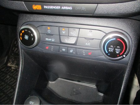 2023 Ford Fiesta ACTIVE TURBO HIGH SEATING HIGH SPEC WITH HEATED SEATS WITH LOW KMS €23,950 thumbnail