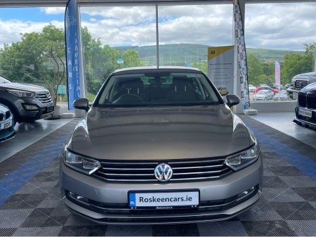 2017 Volkswagen Passat COMFORTLINE 1.6 TDI MANUAL 6SPEED FWD 120HP 4DR €14,950 thumbnail