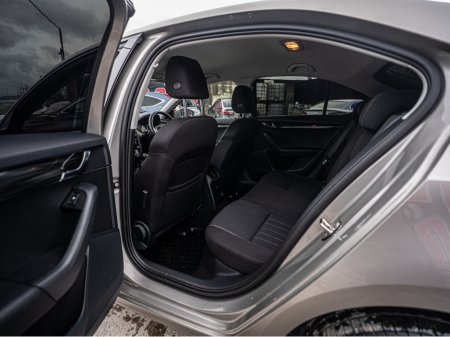 2019 Skoda Octavia 2019 Octavia 1.6tdi/High spec/New NCT/1yr warranty €17,888 thumbnail