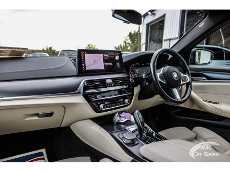 2021 BMW 5 Series - thumbnail 33