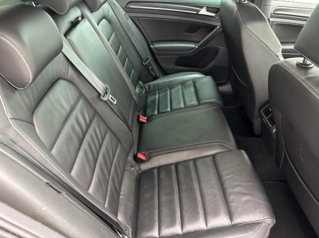 2014 Volkswagen Golf R 2.0 TSI 4MOTION €21,950 thumbnail