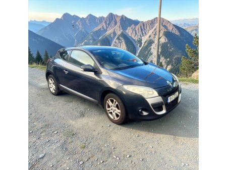 2010 Renault Megane - thumbnail 4