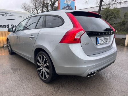 2017 Volvo V60 - thumbnail 10
