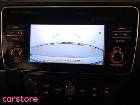 2018 Nissan Leaf - thumbnail 19