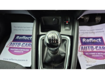 2018 Nissan Qashqai - thumbnail 19