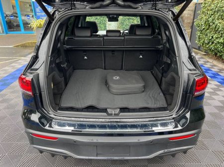 2024 Mercedes-Benz EQB EQB350 4MATIC AMG-LINE PREMIUM 7-SEATER // OPENING PAN ROOF // VIRTUAL COCKPIT // AMBIENT LIGHTING €39,900 thumbnail