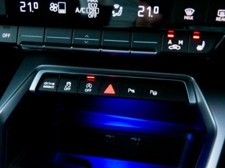 2023 Audi RS3 - thumbnail 23