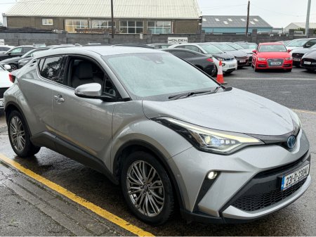 2023 Toyota C-HR HYBRID..Keyless Entry..Apple CarPlay €22,750 thumbnail