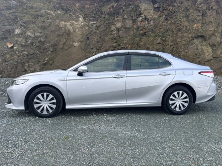 2020 Toyota Camry 2.5 Camry Hybrid €25,950 thumbnail