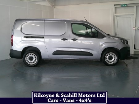 2023 Peugeot Partner - thumbnail 9