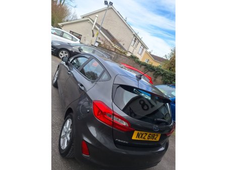 2019 Ford Fiesta - thumbnail 3