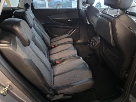2019 Peugeot 5008 - thumbnail 11
