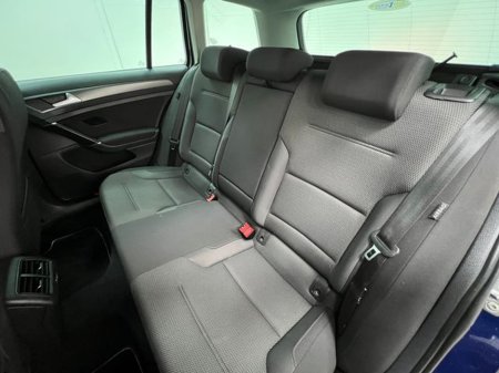 2019 Volkswagen Golf - thumbnail 16