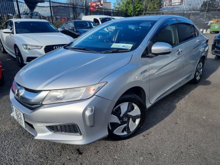 2016 Honda Grace - thumbnail 5