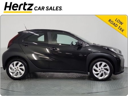 2023 Toyota Aygo X - thumbnail 3