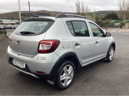 2015 Dacia Sandero - thumbnail 4