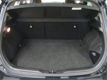 2016 Toyota Auris - thumbnail 29