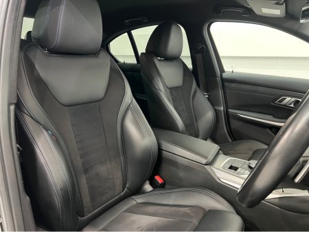 2023 BMW 3 Series - thumbnail 17