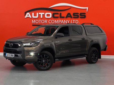 2023 Toyota Hilux - thumbnail 5