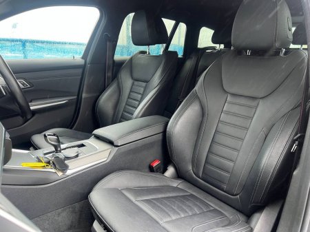 2022 BMW 3 Series - photo 6