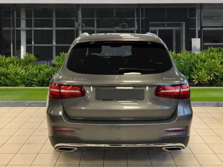 2017 Mercedes-Benz GLC Class 220 D 4MATIC AMG LINE SUNROOF €28,950 thumbnail