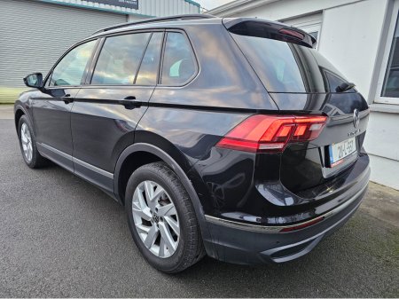 2021 Volkswagen Tiguan DEPOSIT TAKEN €28,950 thumbnail