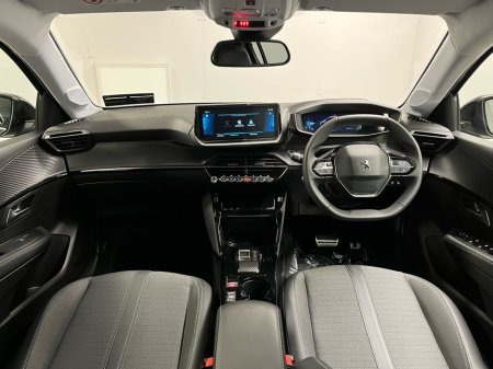 2023 Peugeot 208 - photo 2