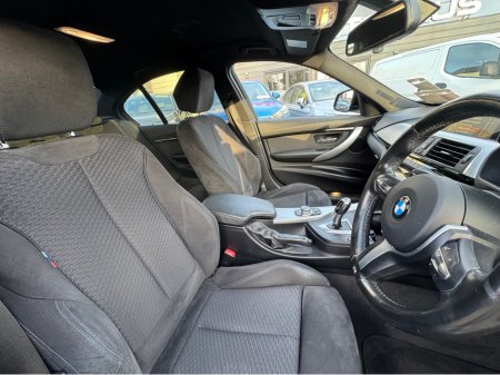 2015 BMW 3 Series - thumbnail 10