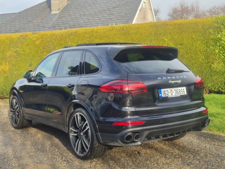 2016 Porsche Cayenne 3.0 S E-HYBRID 5DR AUTO €32,995 thumbnail