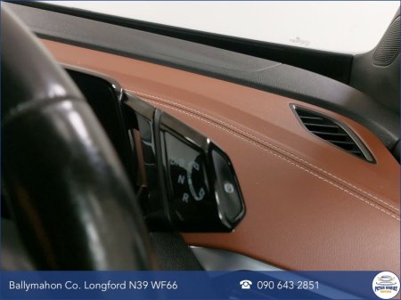 2021 Volkswagen ID.4 LIFE 77kWh 204HP €20,950 thumbnail