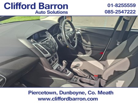 2012 Ford Focus - thumbnail 11