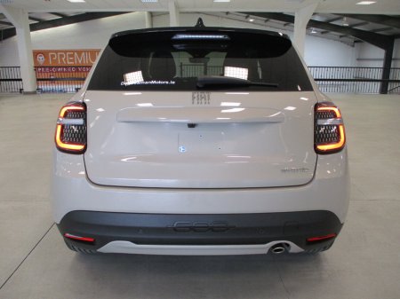 2026 Fiat 600 La Prima 1.2 100hp Hybrid Auto eDCT 6 €33,495 thumbnail