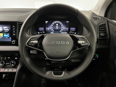 2025 Skoda Karoq Selection DSG 1.5TSI 150BHP - Reversing Camera - Climate Control - Cruise Control - Auto Lights/Wipers - Apple CarPlay/Android Auto €40,950 thumbnail