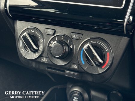 2023 Suzuki Swift - thumbnail 16