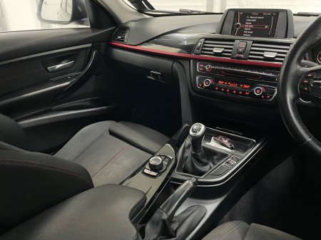 2014 BMW 3 Series 318D SPORT €9,995 thumbnail