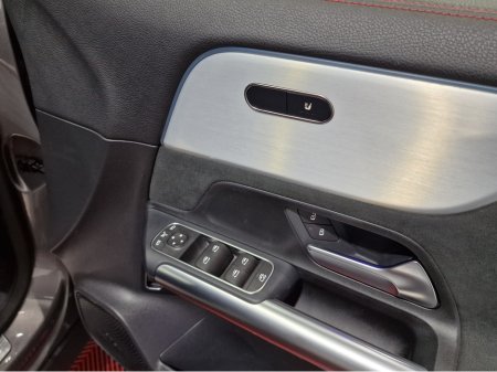 2023 Mercedes-Benz GLA Class 250E AMG LINE PREMIUM (PLUG IN HYBRID) AUTOMATIC **ONE OWNER / APPLE CARPLAY & ANDROID AUTO / BLIND SPOT ASSIST / HEATED FRONT SEATS / SAT NAV / REVERSE CAMERA / WIRELESS PHONE CHARGING** €40,900 thumbnail