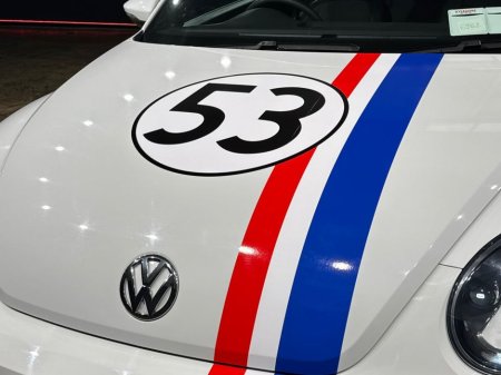 2016 Volkswagen Beetle - thumbnail 13