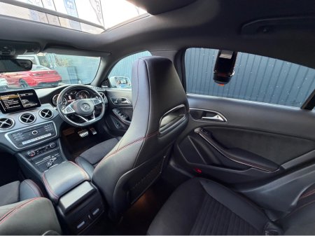 2018 Mercedes-Benz CLA Class - thumbnail 40