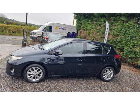 2014 Toyota Auris 1.4 D-4D ICON S/S 5DR €7,950 thumbnail