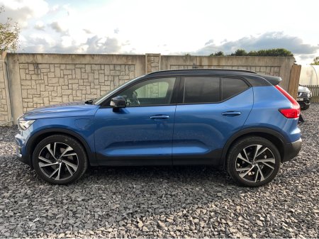 2021 Volvo XC40 R-DESIGN T4 €27,450