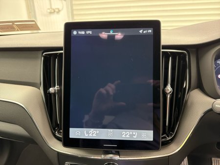 2026 Volvo XC60 - thumbnail 15