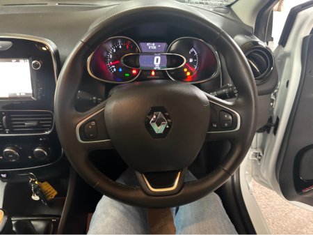 2019 Renault Clio - thumbnail 9