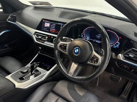 2022 BMW 3 Series - thumbnail 6