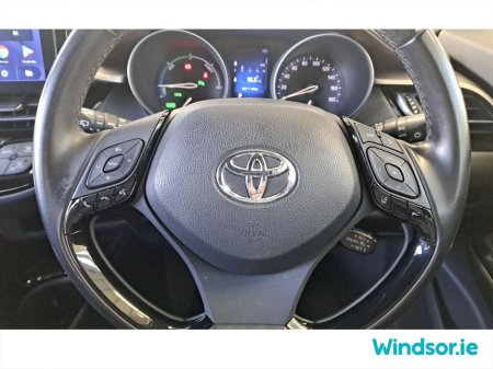 2020 Toyota C-HR HYBRID AUTO €20,995 thumbnail