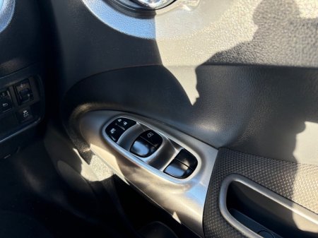 2018 Nissan Juke - thumbnail 22