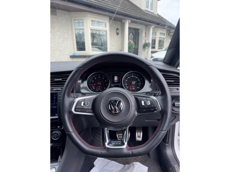 2013 Volkswagen Golf - thumbnail 13