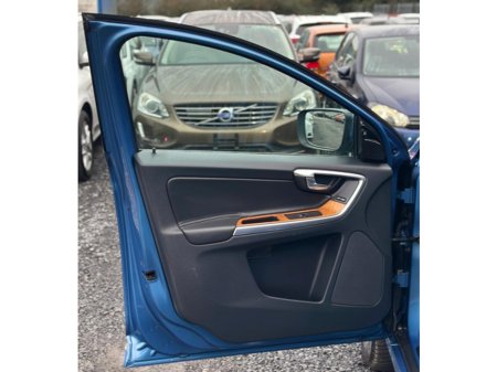 2017 Volvo XC60 2.0L Diesel Automatic  Sunroof (3276) €21,995 thumbnail