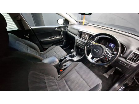 2020 Kia Sportage 1.6 CRDI MILD HYBRID K2 €18,950 thumbnail